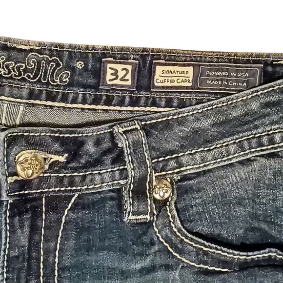 Miss Me Signature Cuffed Capri Jeans – Size 32 – Statement Style! - Picture 5 of 6